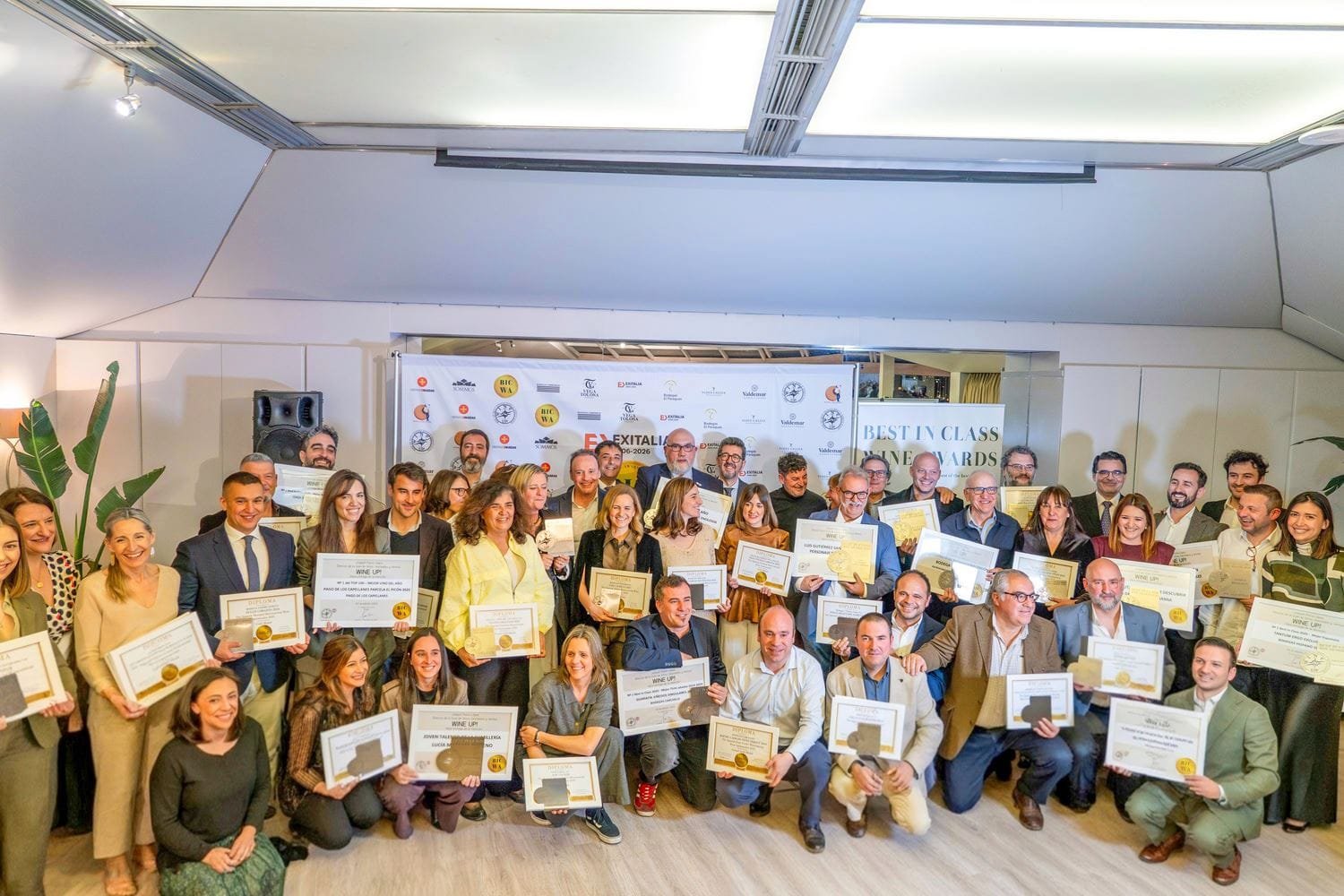 Los Best in Class Wine Awards reconocen a los mejores vinos del año en el homenaje a Luis Gutiérrez
