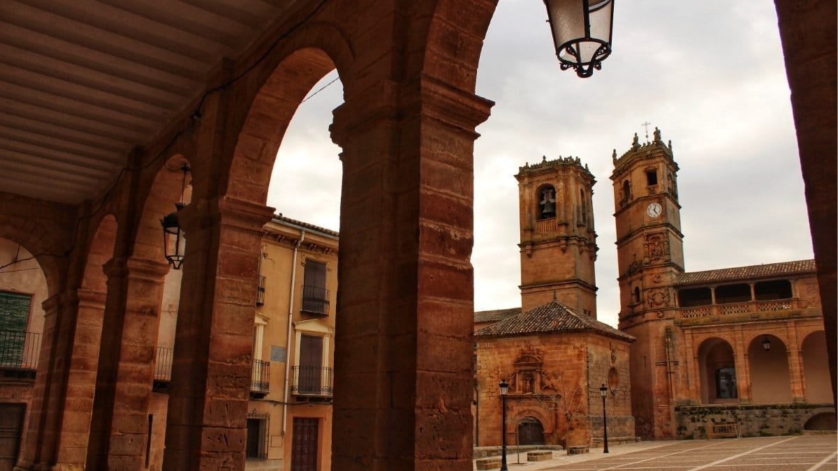 Alcaraz abre la puerta a un destino donde el patrimonio también se disfruta copa en mano